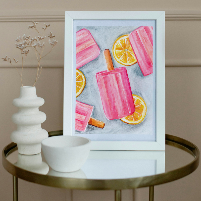 Helados fresa con rodajas de limón